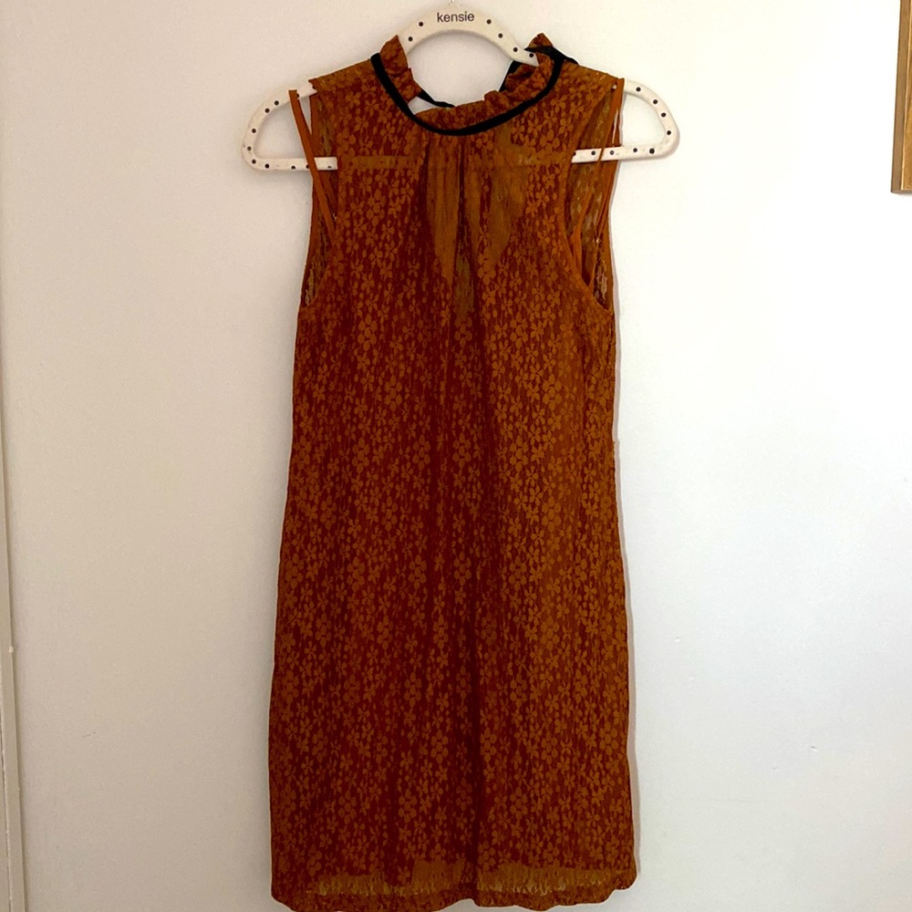 ZARA brown lace mini dress with slip. black velvet neck line & closure.